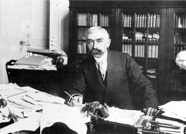 83 anos do falecimento de Pierre de Coubertin.